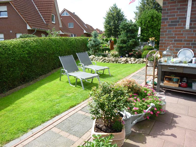 Gartenateil mit Terrasse